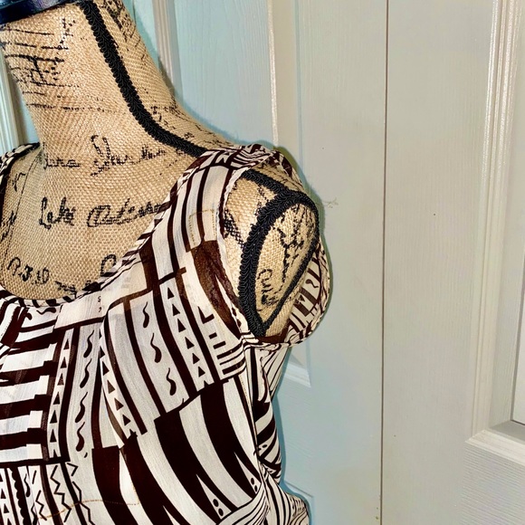 BCX sleeveless blouse - Picture 4 of 5